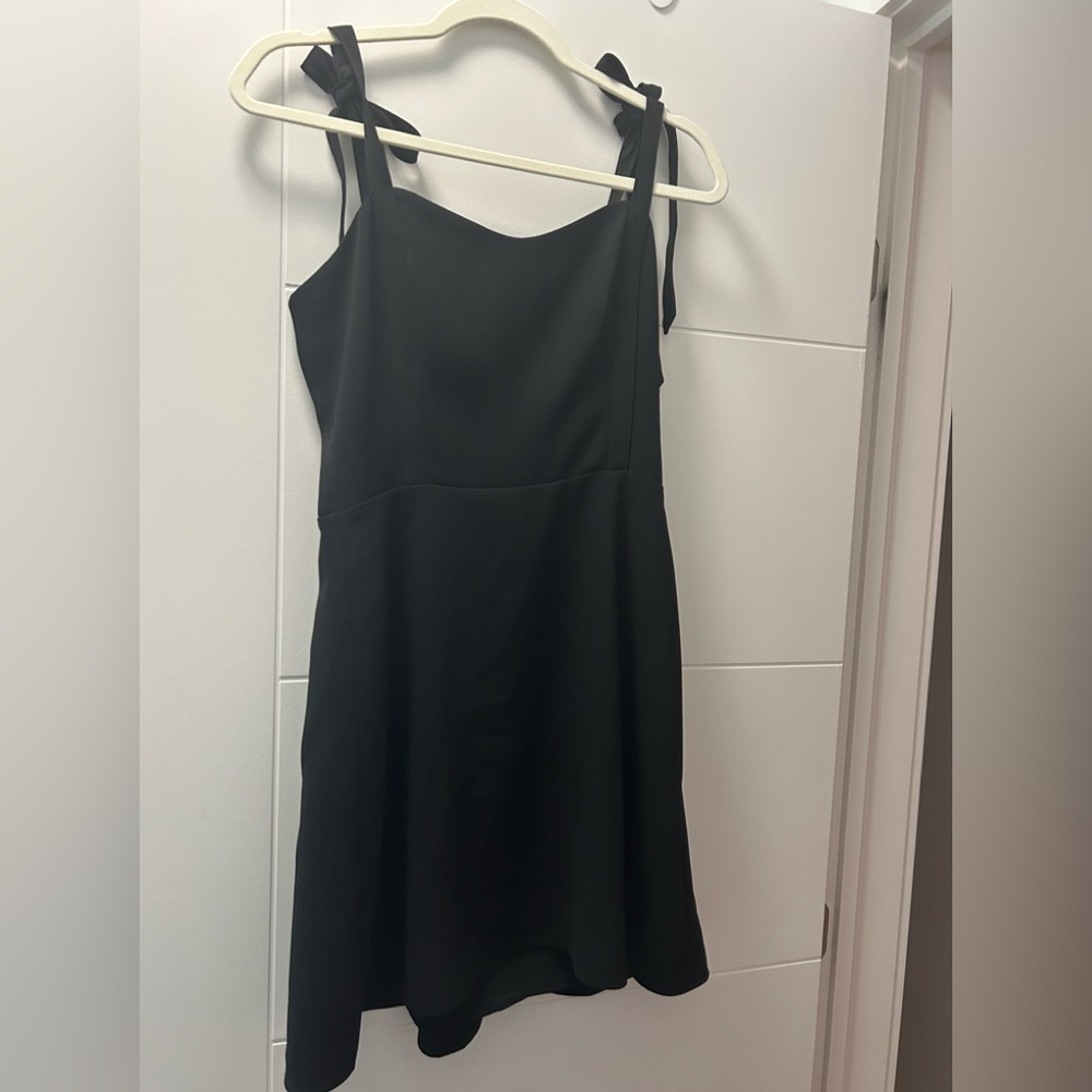 Black Sunday Best tie strap dress - size 4